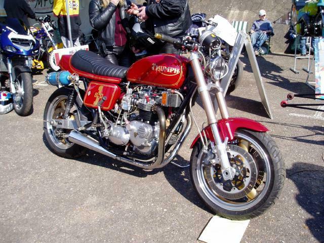 triumph_supertwin